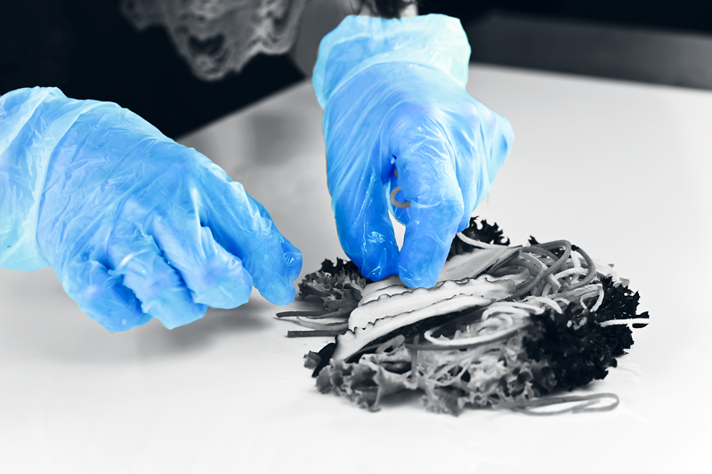 Unicare blå vinyl hansker i pulverform med 100 stk